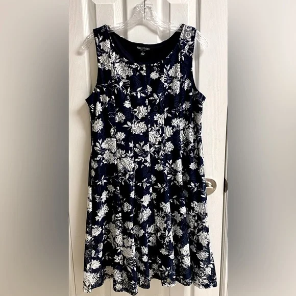 berry dress women Beyond Yoga On Par Active Dress main image 0